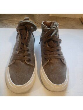 Yoki Blowfish malibu  size 8